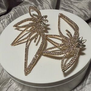 Elegant Gold Rhinestone Leaf Earrings